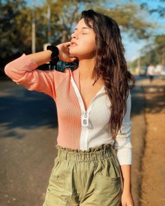 Avneet Kaur Wallpaper & Picture | I have traveled th