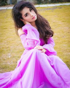 Avneet Kaur Wallpaper & Picture | You are the reason