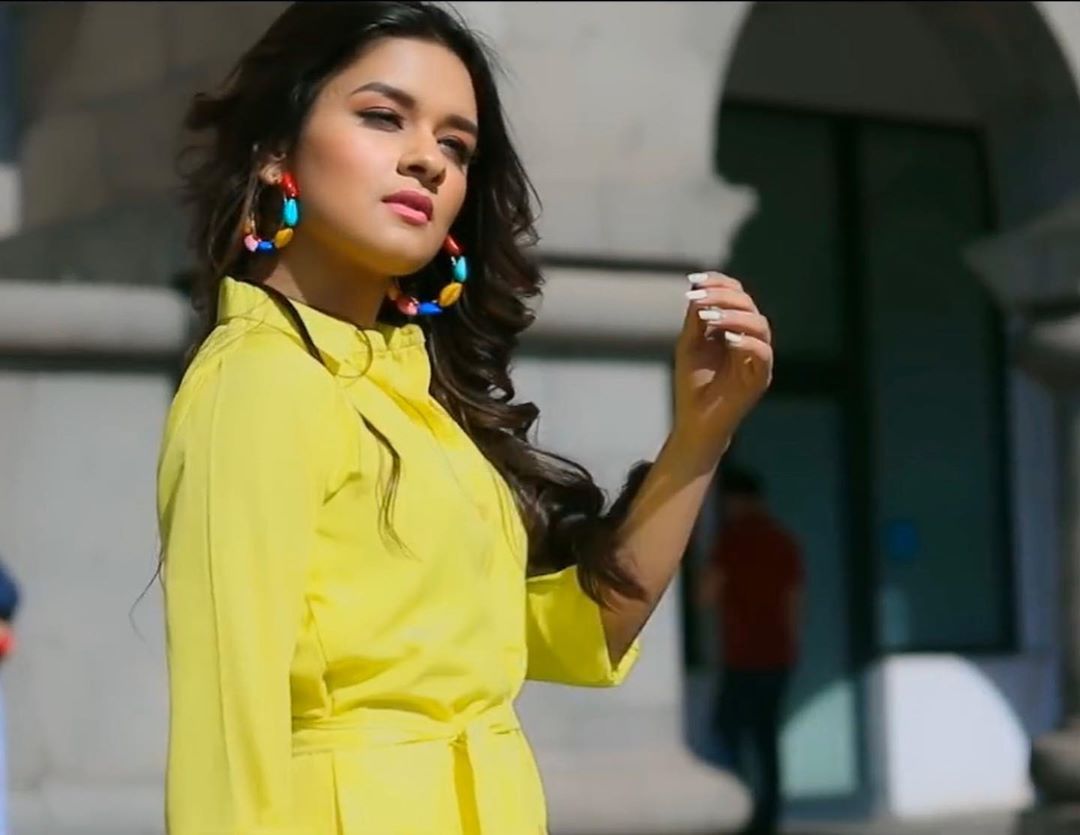 Avneet Kaur Wallpapers, Photos, Images &Amp; Pictures Here Are A Few Pictures From Kaali Meri Gaddi
Did You Like The Song?