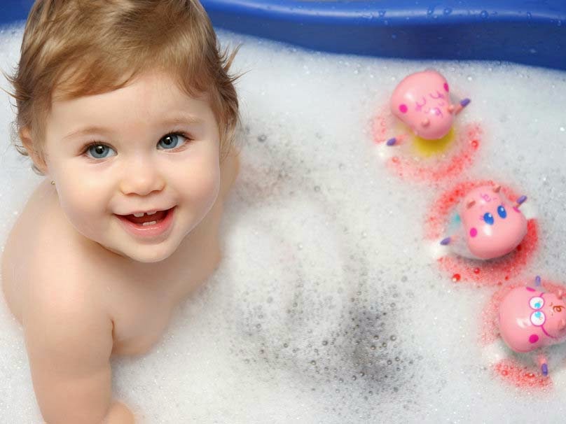 Cute-Baby-Taking-Bath-Image