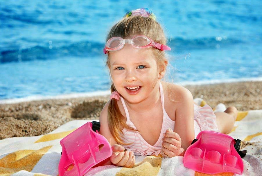 Swimmer-Girl-Child-Cute-Beautiful-Joy-Pic