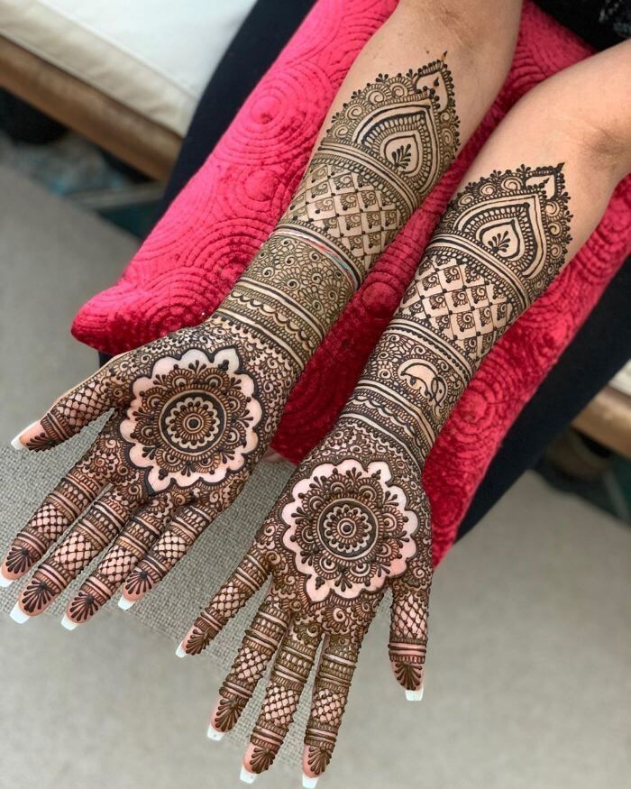 Bridal Full Hand Mehndi Designs For Wedding Day K4