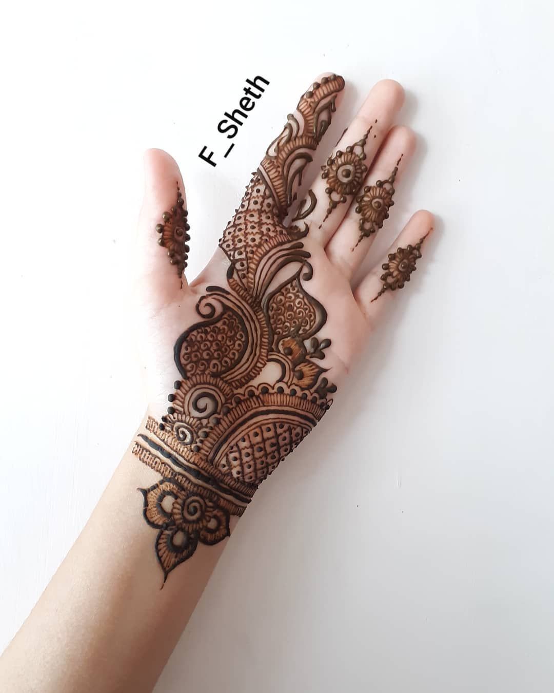 New Latest Arabic Mehndi Design for Front Hand K4