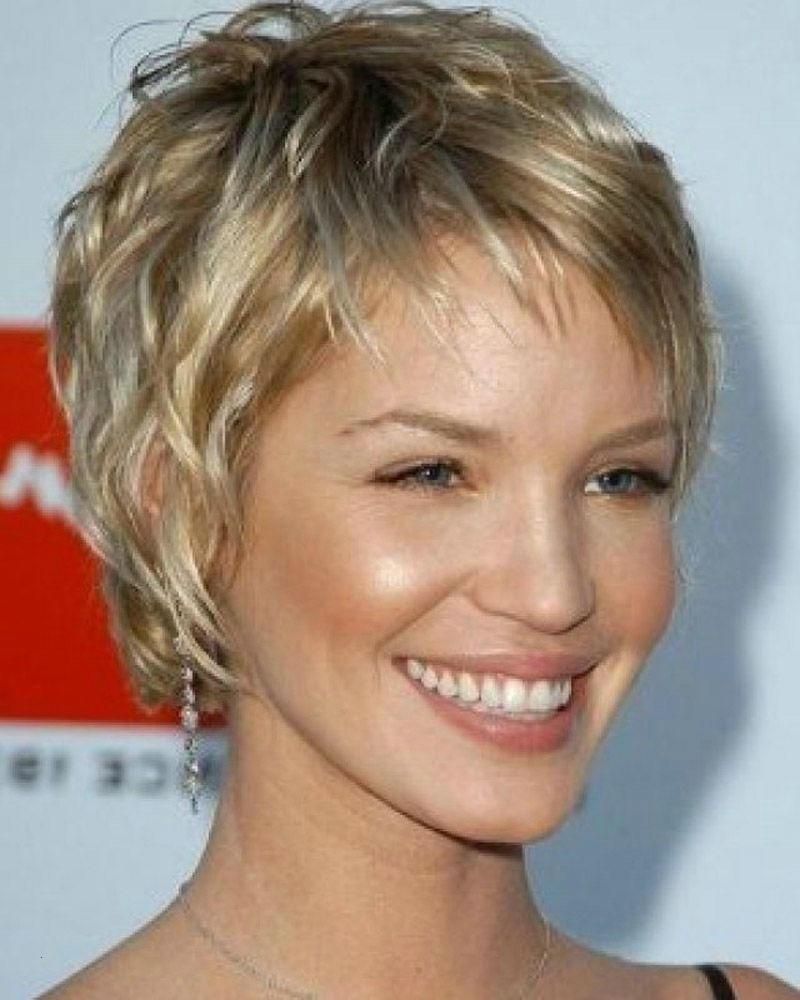 41 Best Modern Hairstyles And Haircuts For Women Over 50