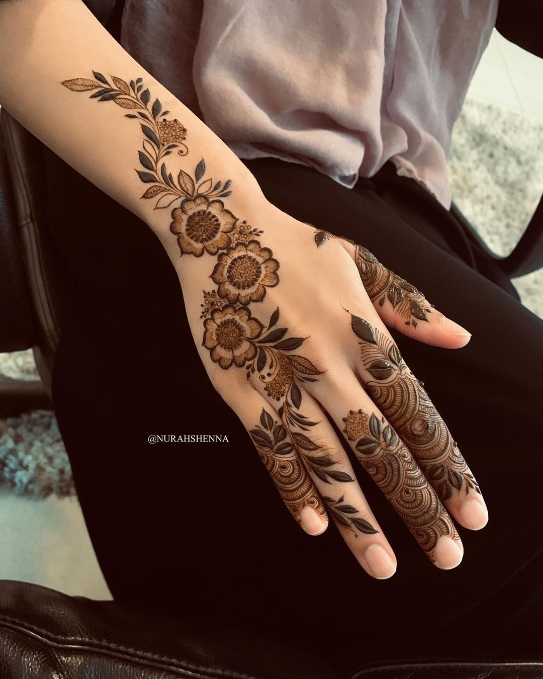 Flower Type Henna or Mehndi | Mehndi Creation