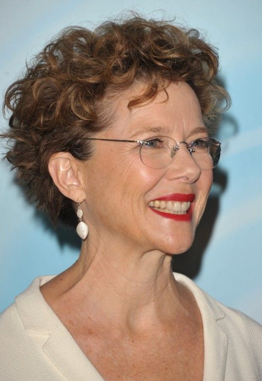 Hairstyles For Women Over 60 With Glasses - Elle Hairstyles