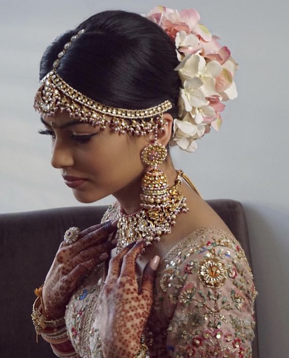 Insta Worthy Indian Bridal Hairstyle 2023