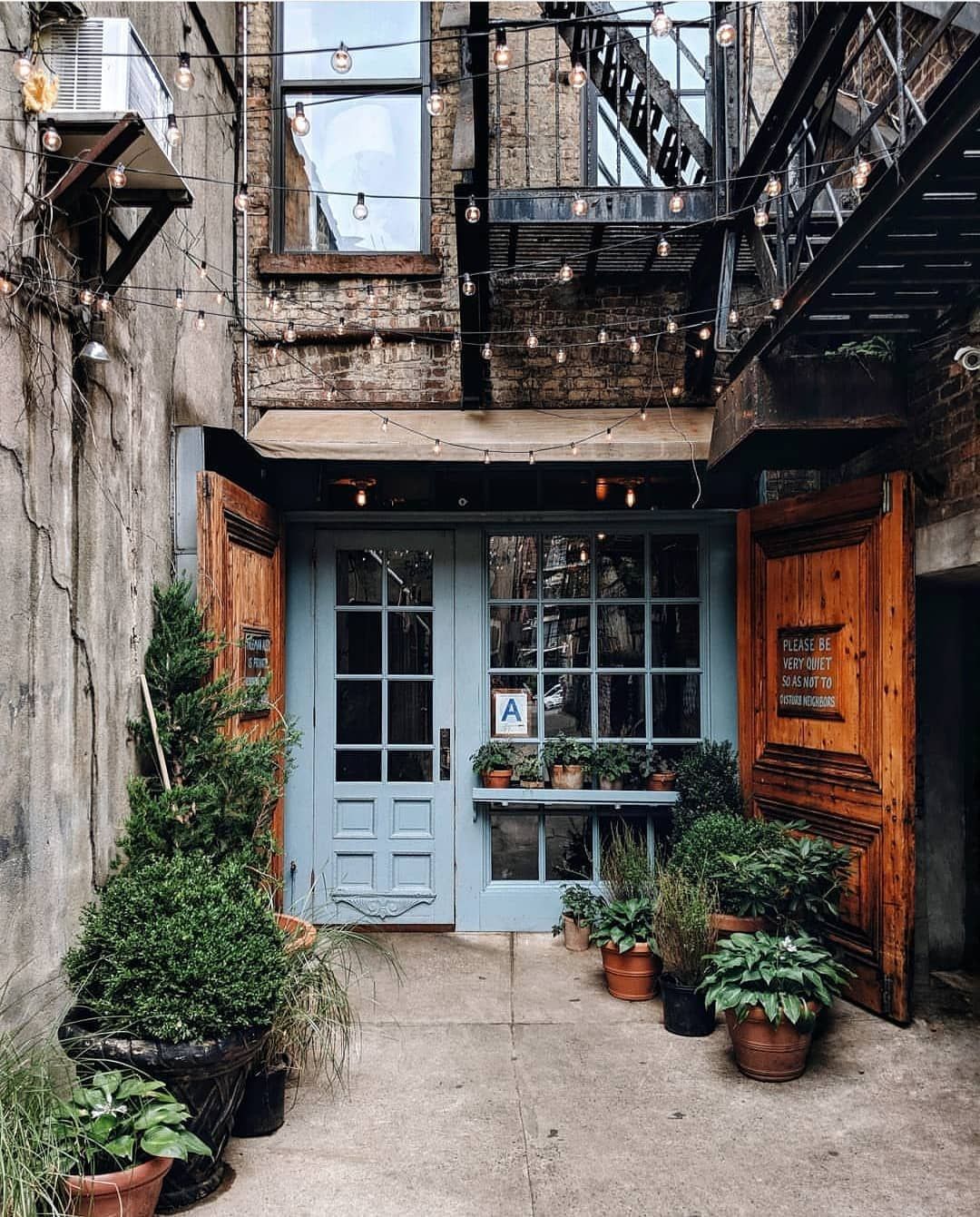 Possibly the cutest alleyway in the whole of NYC? Have a great Saturday whatever your doing! ♥️ – StoreFrontCollective ? by @heydavina ▪… – Sharlene Lowery
