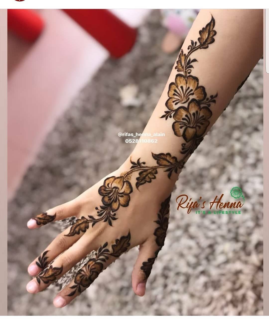 Shahina Creations on Instagram: “@rifas_henna_alain #Mehndilovers #mehndilovers #mayashenna #hennaartist #henna #hennaart #mehndi #mehndiart #hennalovers #mehndioutfits…”