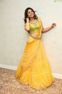 Siddhi Idnani @ Kalasha Fine Jewels 2nd Anniversary Celebrations & Fashion  Show - HD Gallery Image 40 | Telugu Heroines Wallpapers ,Telugu Actress  Photos Stills, Tollywood Photoshoot 2023