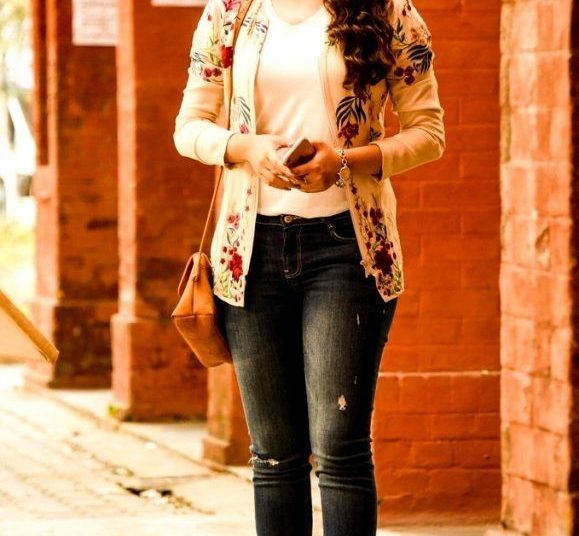 Actress Keerthy Suresh 2018 Latest Hd Images &Amp; Saree Pictures - Gethu Cinema