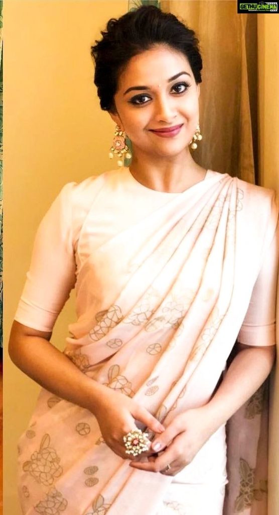 Actress Keerthy Suresh Best Hd Photo Collections - Gethu Cinema