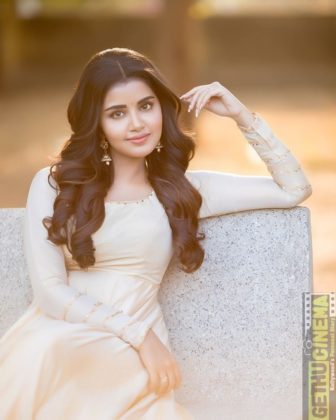 [100+ New] Anupama Parameswaran Wallpapers 2025 - FinetoShine