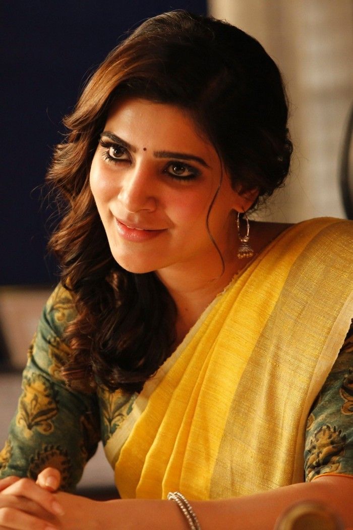 Samantha Ruth looking very cute in saree mobile wallpaper