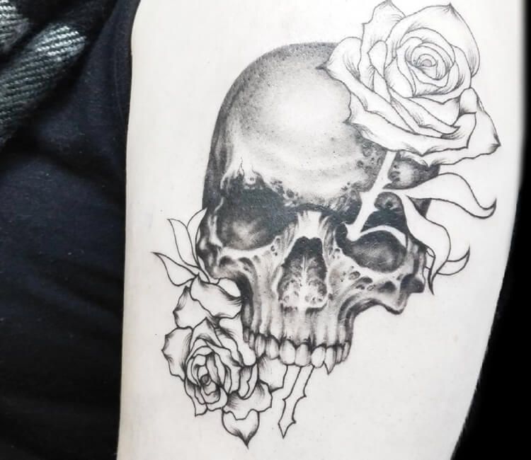 Vampire skull tattoo by Aneta Juchimowicz | Post 27193