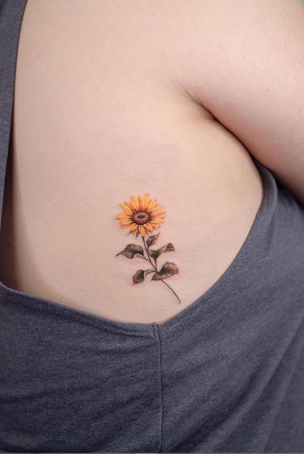 55 Unique Mini Tattoos Designs For This Summer