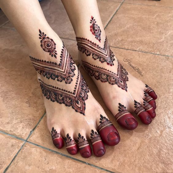 Modern Henna Mehndi Designs For Legs - Indian Fashion Ideas | Indian Fashion Ideas
