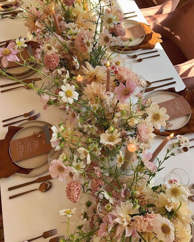 85 Beautiful Fall Wedding Tablescapes You'Ll Want To Cozy Up Beside