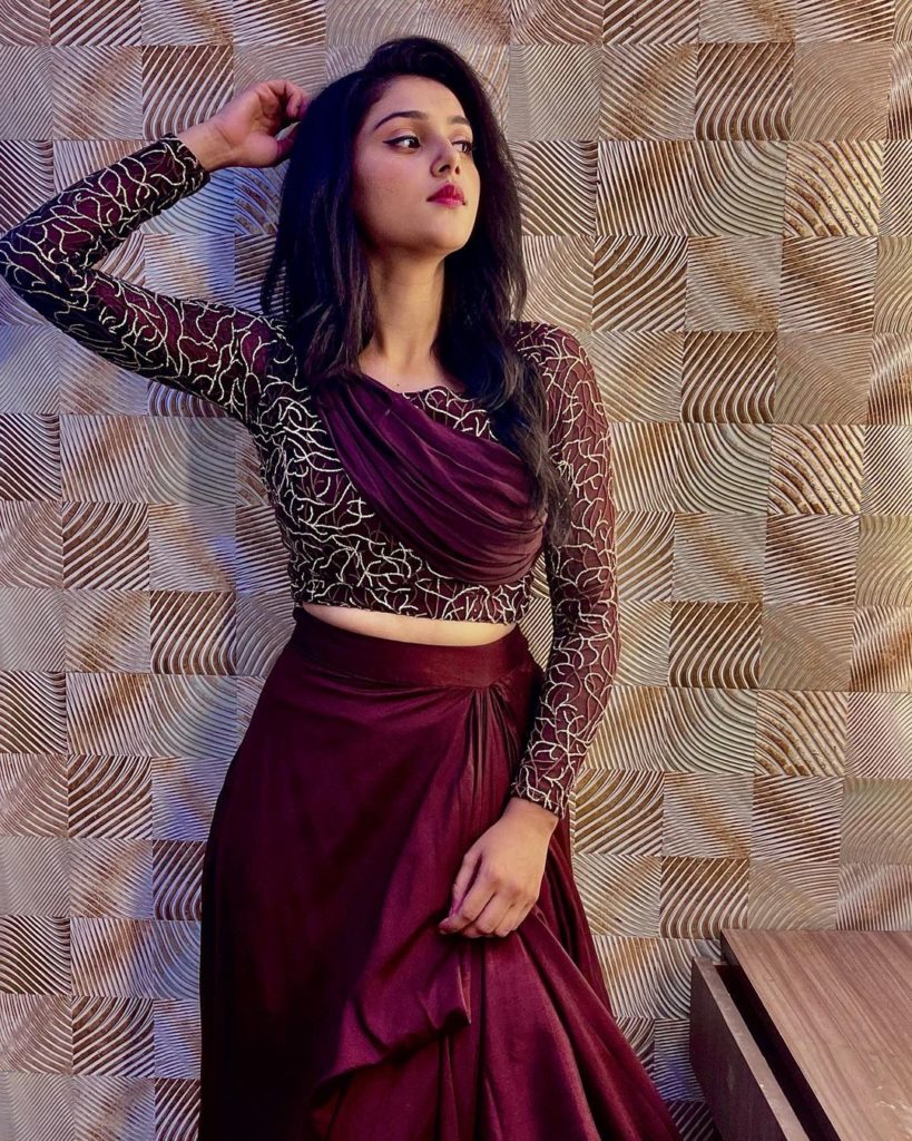 Radha krishna actress Mallika Singh sita mata HD wallpaper | Pxfuel