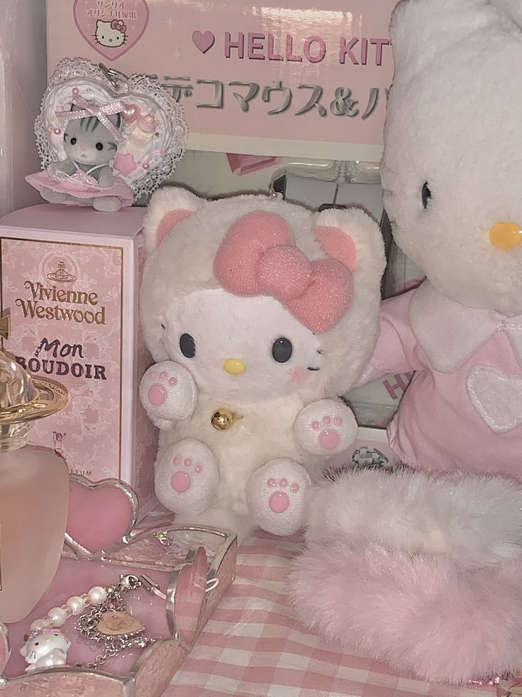 ミニ On Twitter | Hello Kitty Wallpaper, Hello Kitty Pictures, Melody Hello Kitty